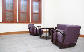 Reddoorz Plus Near Pasundan University